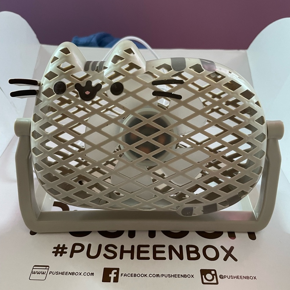 Pusheen desktop usb fan